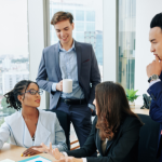 Marcio Pires de Moraes ensina como planejar viagens sem comprometer a saúde financeira.