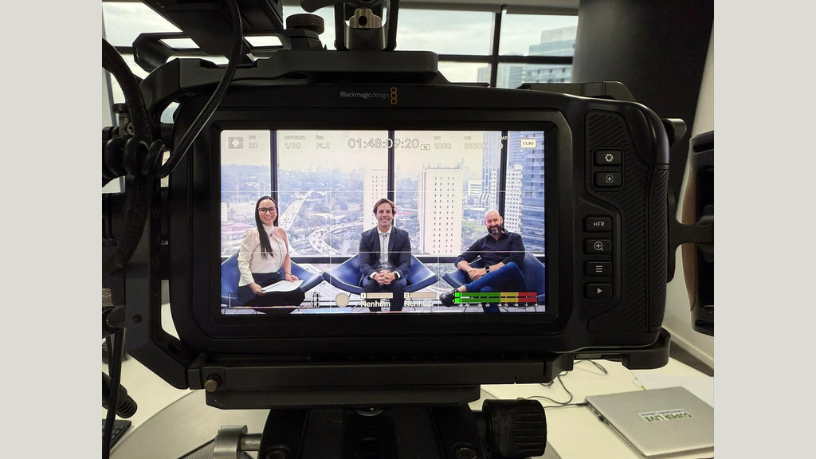 No texto “A era das mentes inquietas”, Ian dos Anjos Cunha explora como despertar e manter a curiosidade permanente em profissionais experientes.