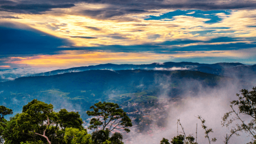 Matheus Vinicius Voigt reforça que o Brasil é referência mundial em energia limpa pela diversidade e eficiência de suas fontes.