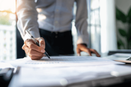 Diego Borges analisa como a administração de empresas evolui em 2026, destacando tendências de gestão que combinam tecnologia, estratégia e adaptação ao novo cenário econômico.