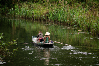 Diohn do Prado mostra como o turismo sustentável contribui para a preservação ambiental.